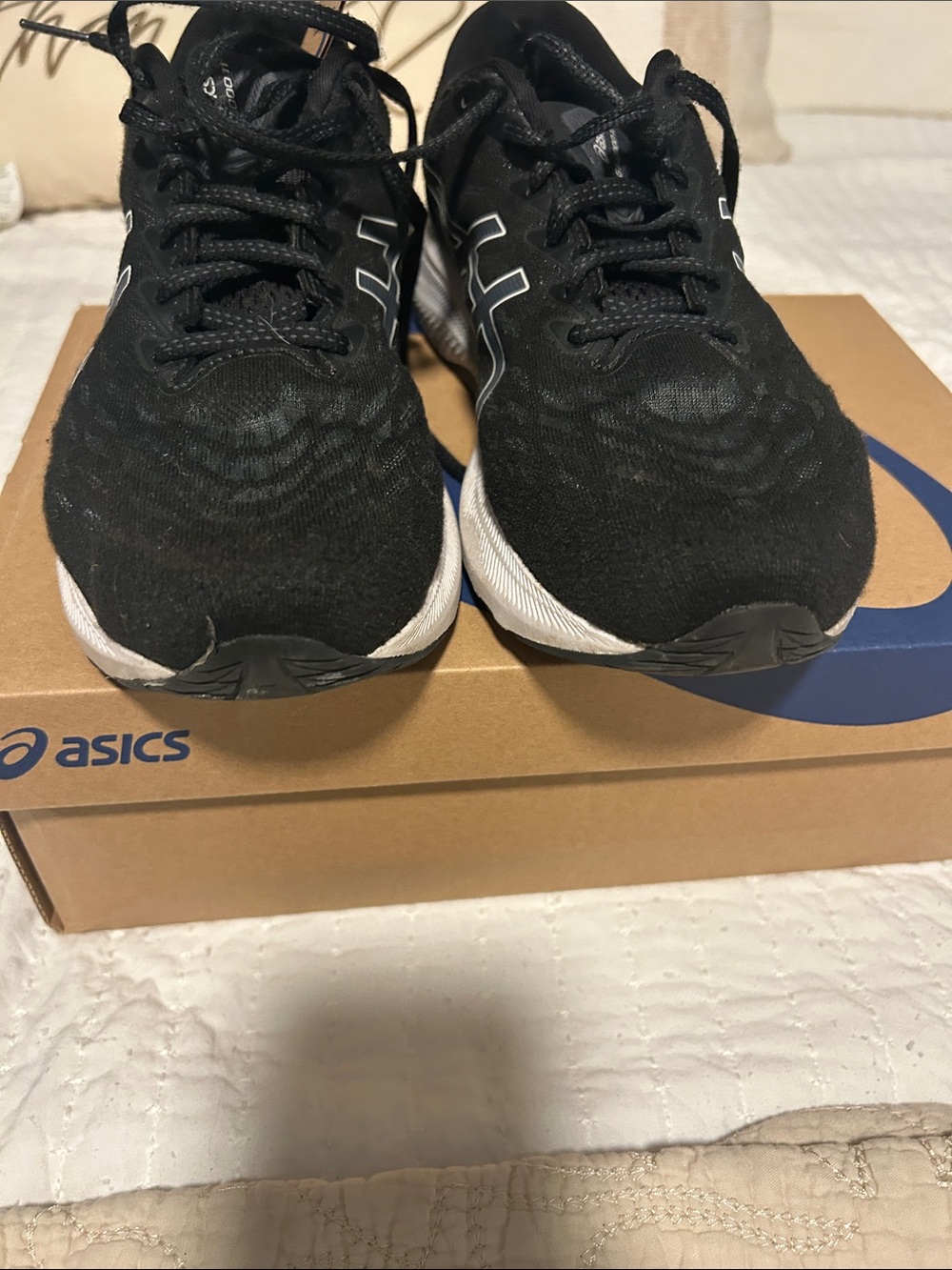 Asics Black and White GT-2000 13 women’s Running Shoes - Picture 4 of 9